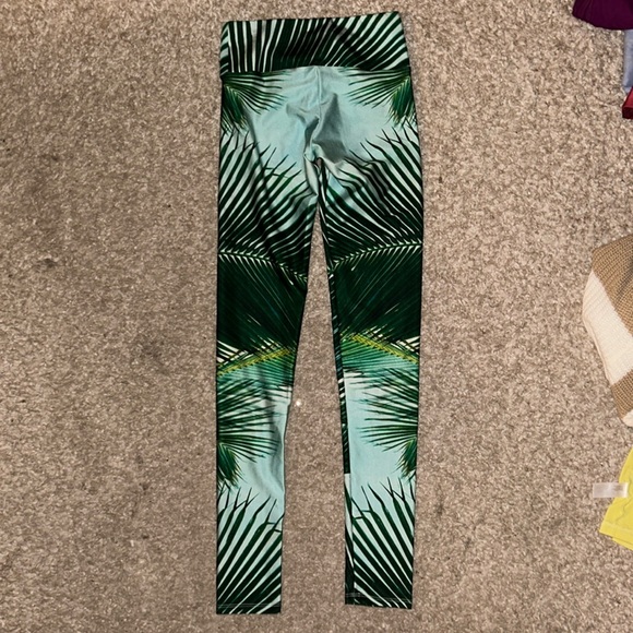 Goldsheep Palm Print Leggings - Picture 4 of 4